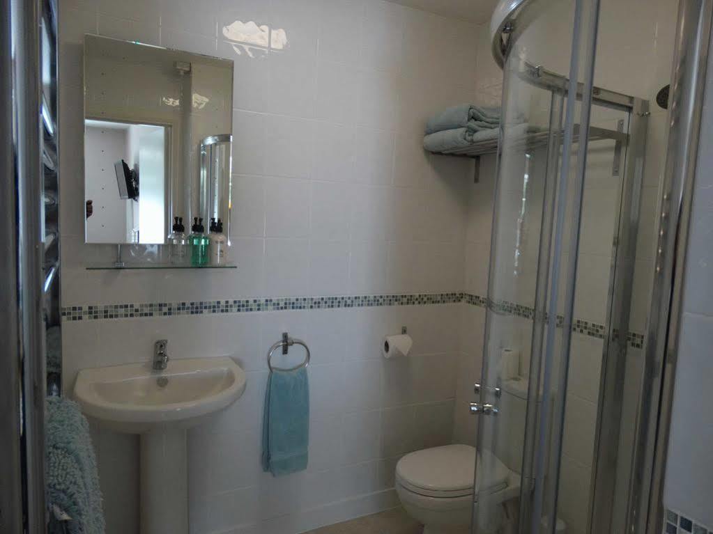 The Red Lion Hotel Oakford Ngoại thất bức ảnh